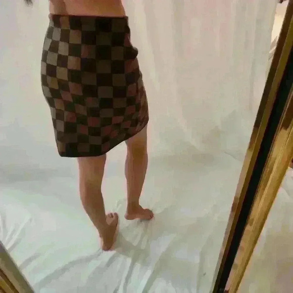 J.ING Korean Brown Beige Checked Checkered Knee Length Skirt Knit Designer Luxur - Picture 4 of 7